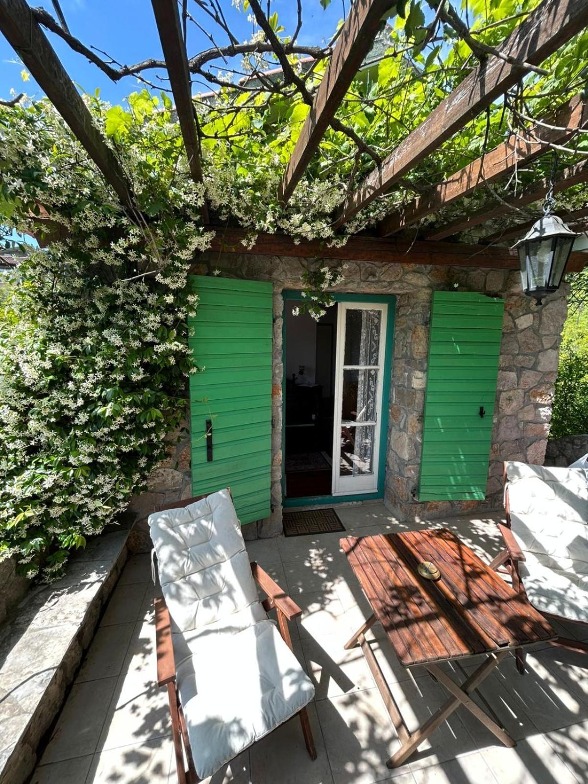 Lake House Puro Dodosi Exterior foto