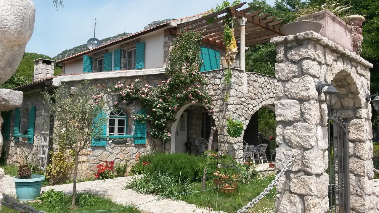 Lake House Puro Dodosi Exterior foto